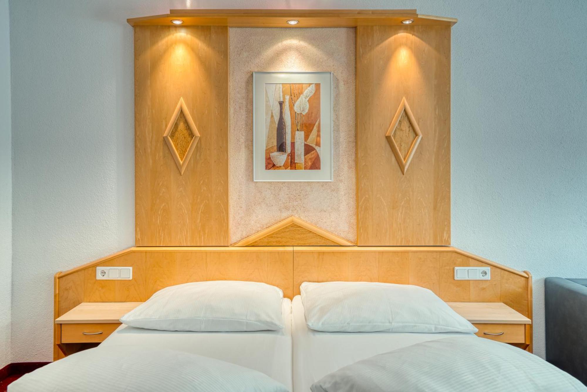 יארצנס Hotel Alpen-Royal מראה חיצוני תמונה