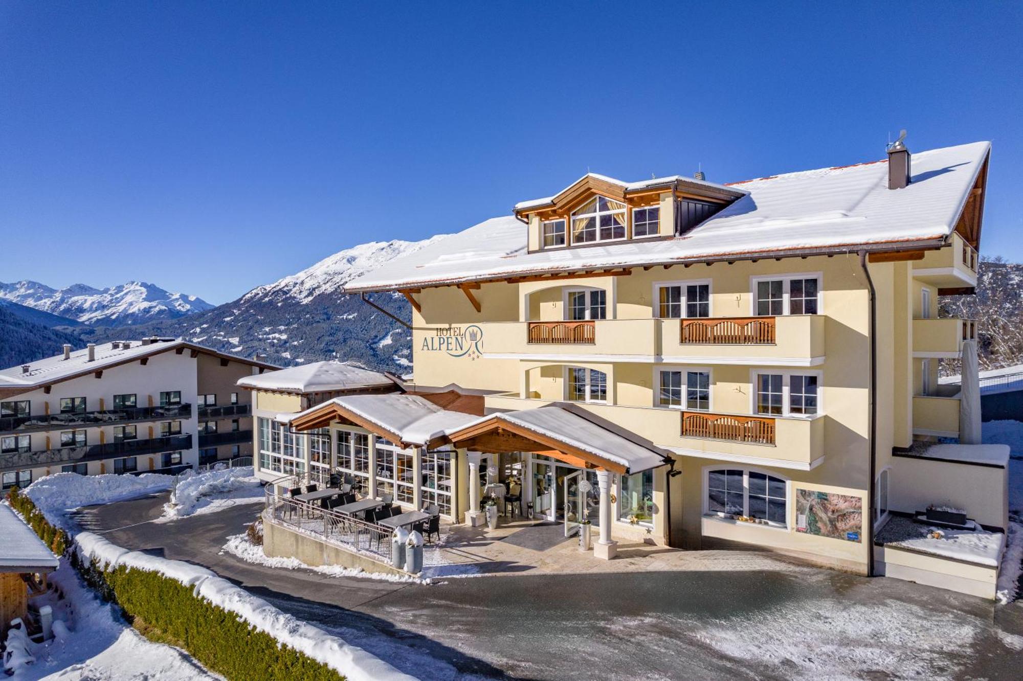 יארצנס Hotel Alpen-Royal מראה חיצוני תמונה