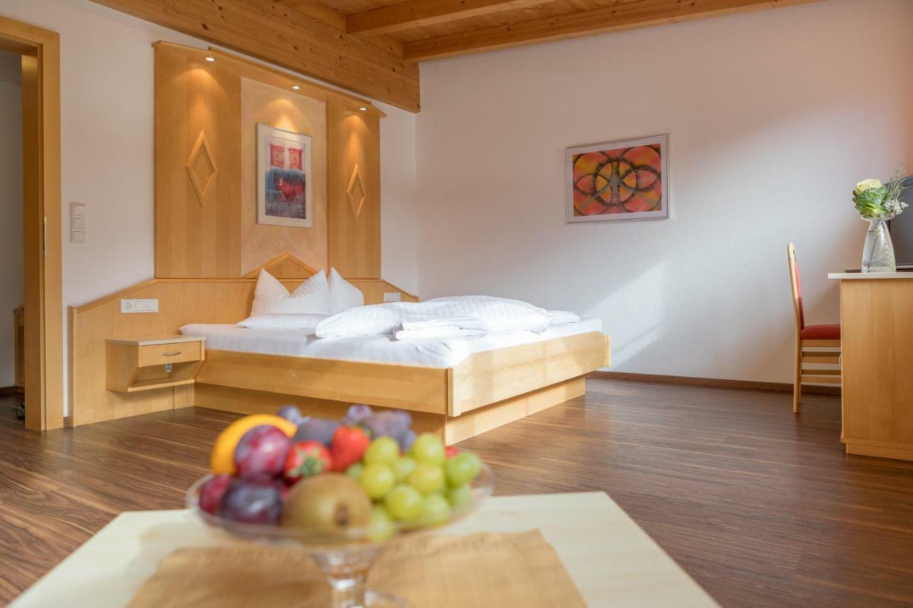 יארצנס Hotel Alpen-Royal מראה חיצוני תמונה