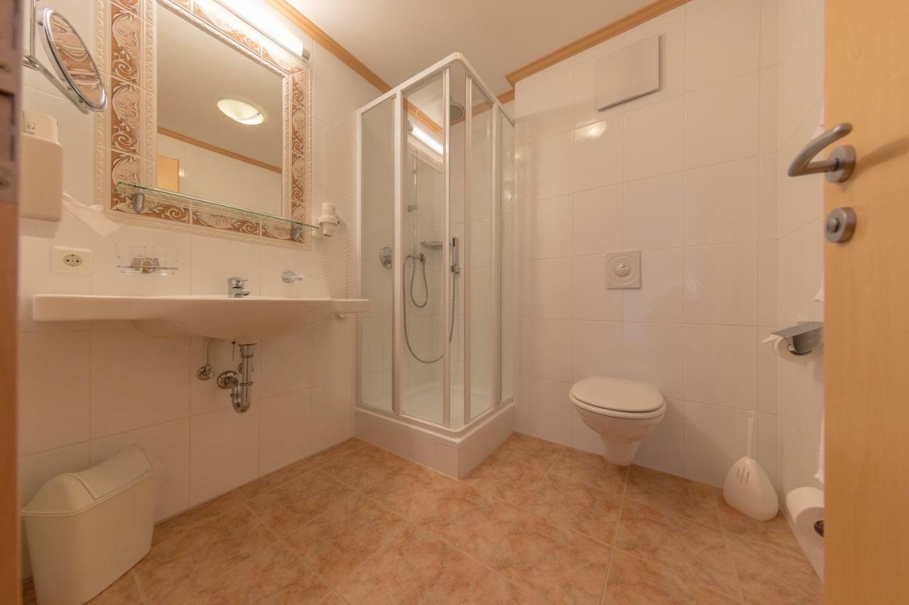 יארצנס Hotel Alpen-Royal מראה חיצוני תמונה